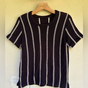 Women’s stripped short sleeve sweater